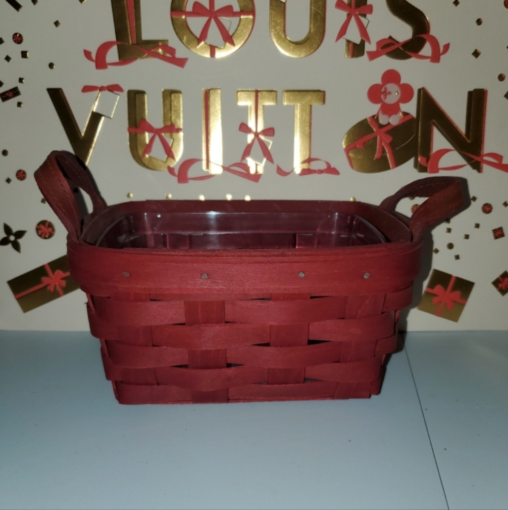 Longaberger Deep Red Tea Basket & Thick Protector in Like New Condition